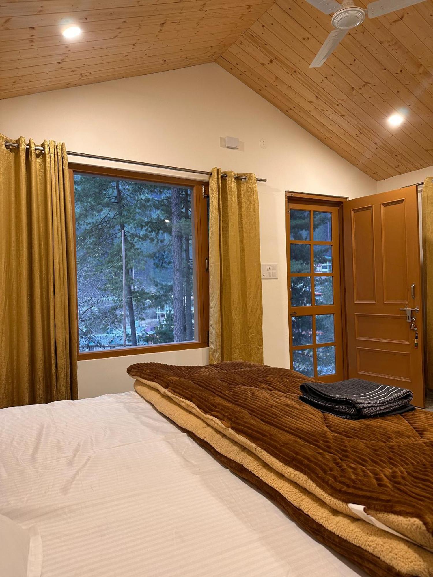 Ahava Kasol Riverside Cafe And Cottages Buitenkant foto